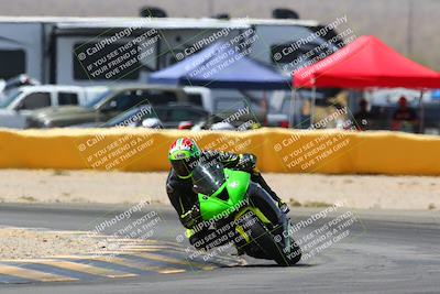 media/Apr-10-2022-SoCal Trackdays (Sun) [[f104b12566]]/Turn 2 (1135am)/